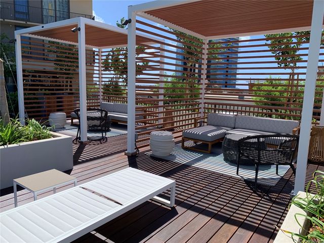987 Queen Street 1404, Honolulu, HI 96814