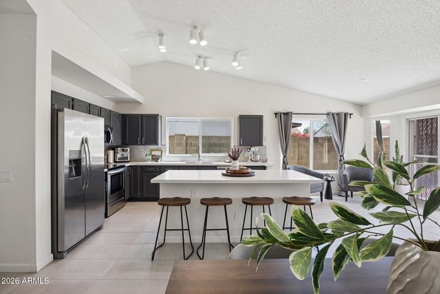 3129 W ROSS Avenue, Phoenix, AZ 85027