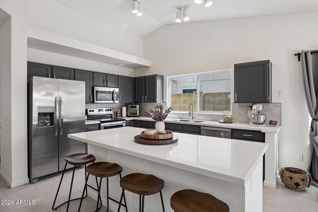 3129 W ROSS Avenue, Phoenix, AZ 85027