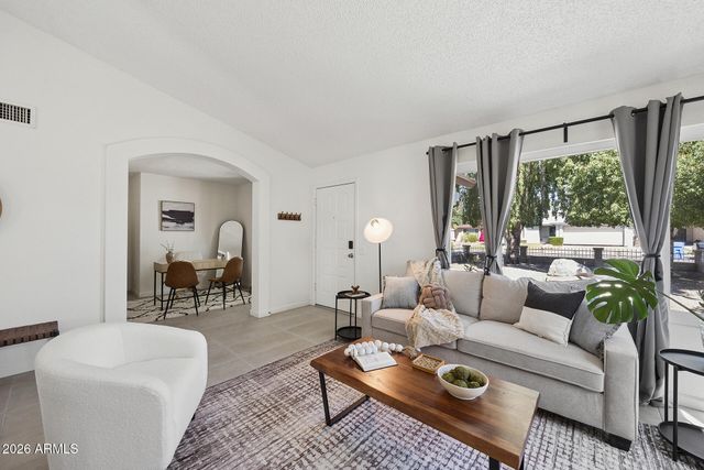 3129 W ROSS Avenue, Phoenix, AZ 85027