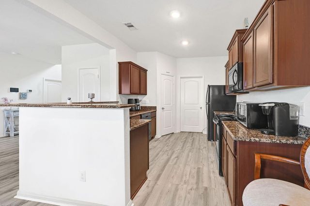 2329 Regatta Lane, La Marque, TX 77568