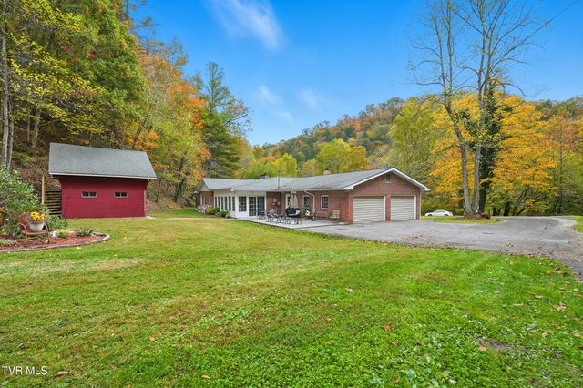 5186 Lick Creek Road, Clinchco, VA 24226