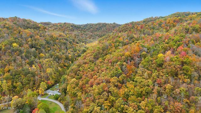 5186 Lick Creek Road, Clinchco, VA 24226