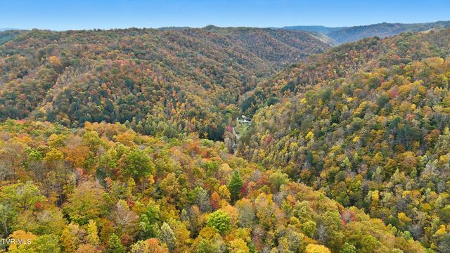 5186 Lick Creek Road, Clinchco, VA 24226