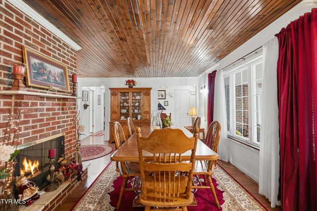 5186 Lick Creek Road, Clinchco, VA 24226