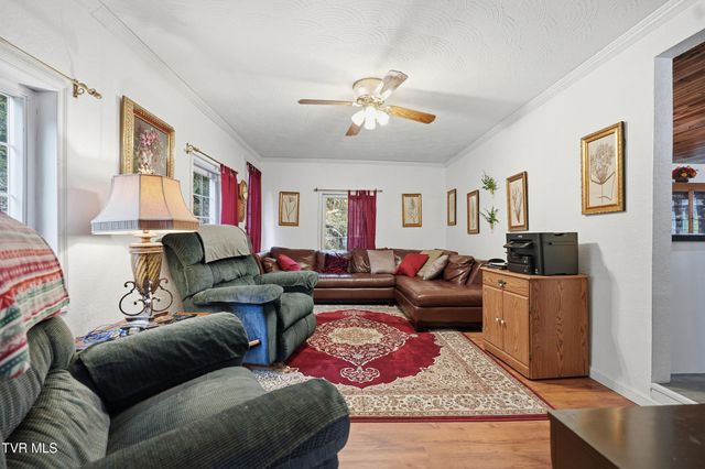 5186 Lick Creek Road, Clinchco, VA 24226