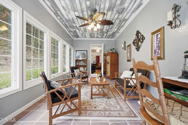 5186 Lick Creek Road, Clinchco, VA 24226