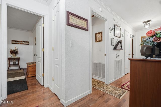 5186 Lick Creek Road, Clinchco, VA 24226