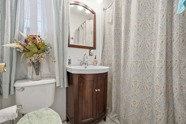 5186 Lick Creek Road, Clinchco, VA 24226