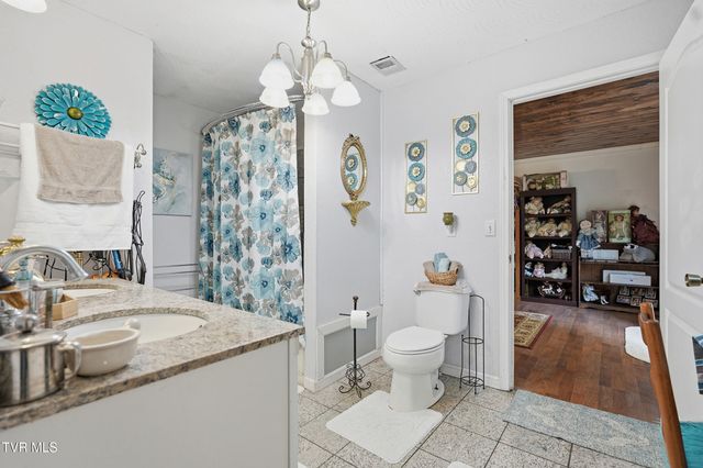 5186 Lick Creek Road, Clinchco, VA 24226