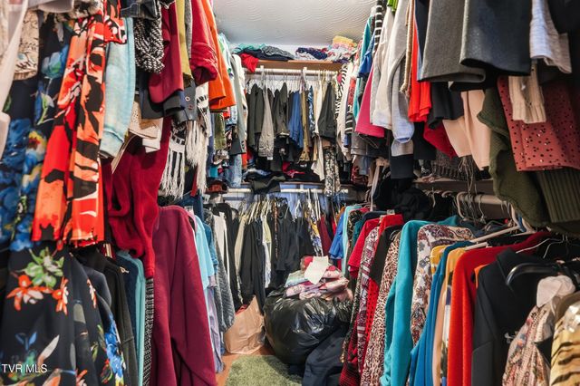 5186 Lick Creek Road, Clinchco, VA 24226