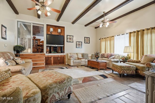 5186 Lick Creek Road, Clinchco, VA 24226