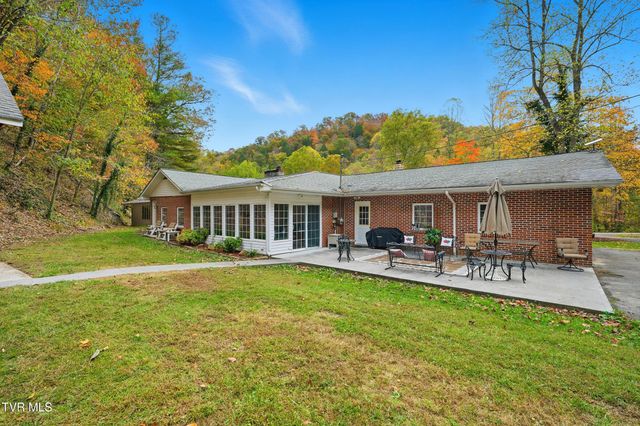 5186 Lick Creek Road, Clinchco, VA 24226