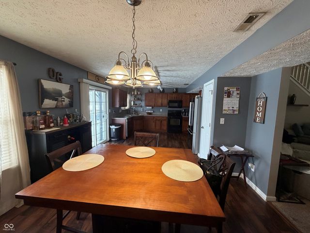 7601 Pipestone Drive, Indianapolis, IN 46217