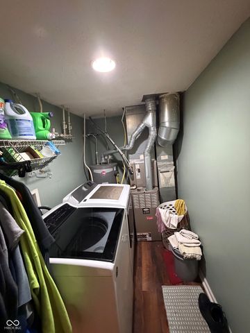 7601 Pipestone Drive, Indianapolis, IN 46217