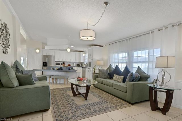 114 Audubon RD, Naples, FL 34114
