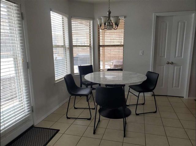 2317 E Sycamore Drive, Stillwater, OK 74075