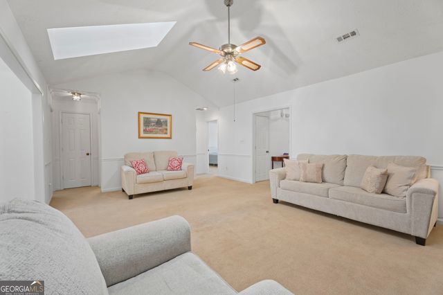 2 Dover Trail, Peachtree City, GA 30269
