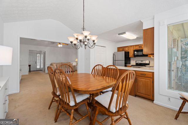 2 Dover Trail, Peachtree City, GA 30269