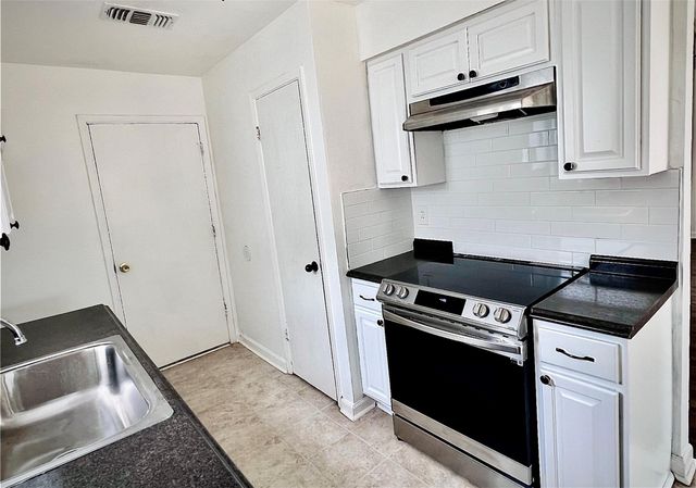 4225 Ambassador Way, Balch Springs, TX 75180