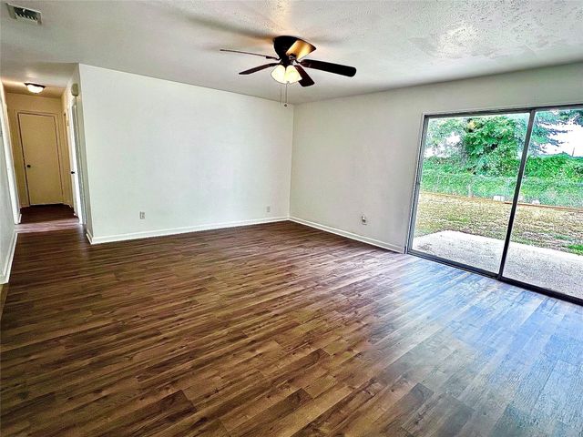 4225 Ambassador Way, Balch Springs, TX 75180