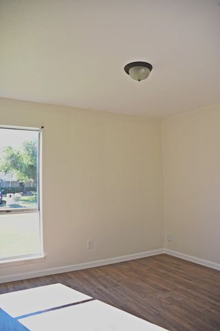 4225 Ambassador Way, Balch Springs, TX 75180