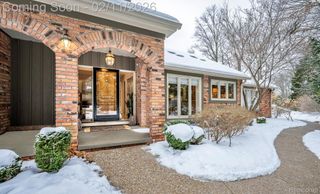 4024 Hidden Woods Drive, Bloomfield Hills, MI 48301