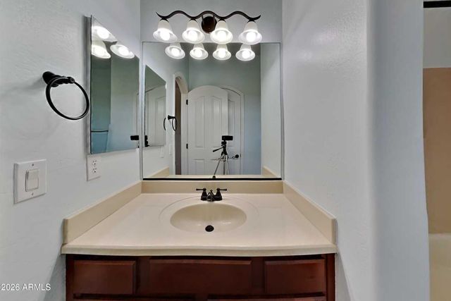2433 W HORSETAIL Trail, Phoenix, AZ 85085