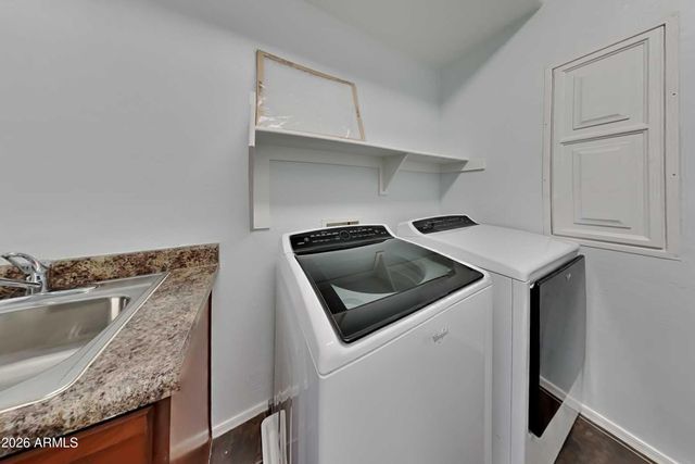 2433 W HORSETAIL Trail, Phoenix, AZ 85085