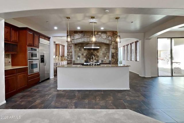 2433 W HORSETAIL Trail, Phoenix, AZ 85085