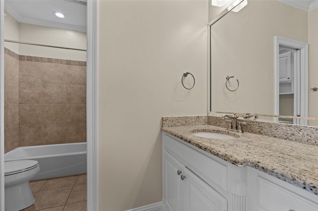 806 Chartres Drive, Shreveport, LA 71115