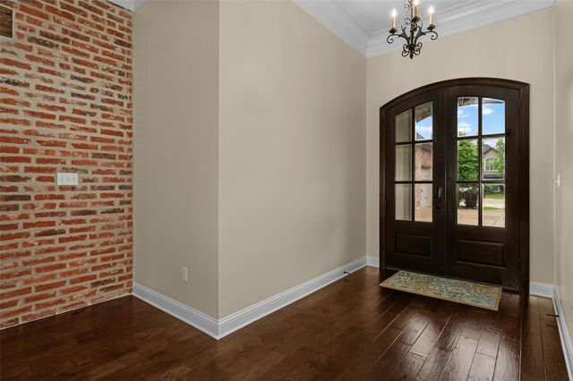 806 Chartres Drive, Shreveport, LA 71115