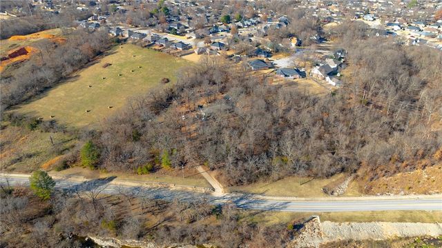 4906 Johnson Road, Springdale, AR 72762