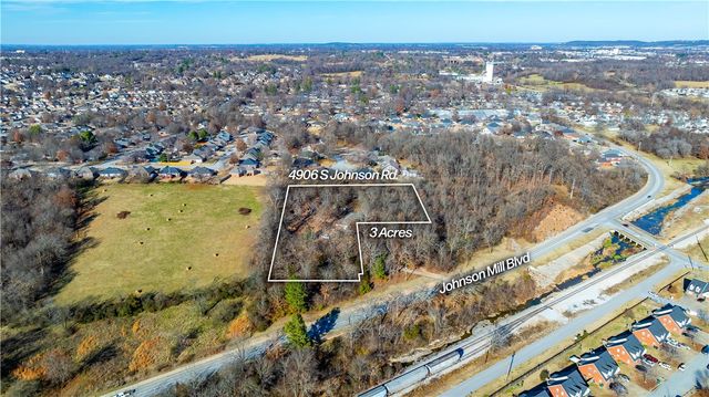 4906 Johnson Road, Springdale, AR 72762