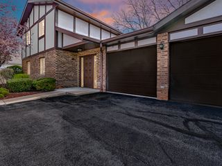 5100 W 122nd Street 2B, Alsip, IL 60803