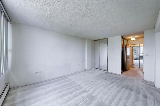8809 W Golf Road 7F, Niles, IL 60714