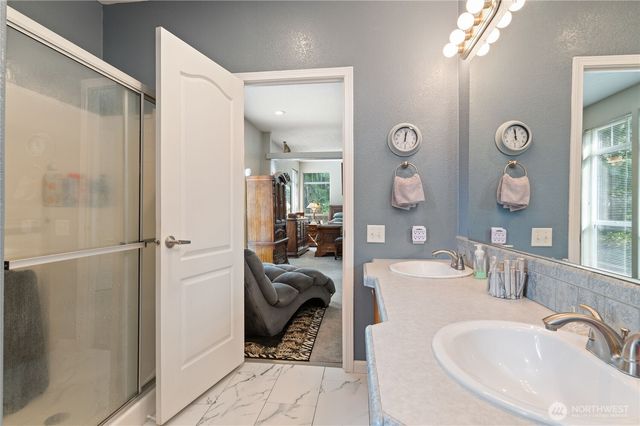 251 N Goldeneye Drive, Hoodsport, WA 98548