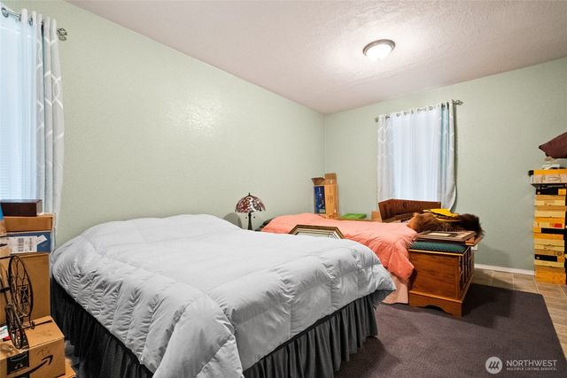 251 N Goldeneye Drive, Hoodsport, WA 98548