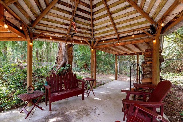 251 N Goldeneye Drive, Hoodsport, WA 98548