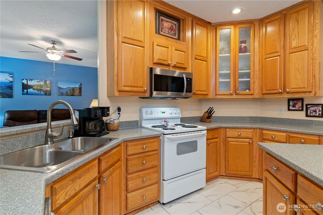 251 N Goldeneye Drive, Hoodsport, WA 98548