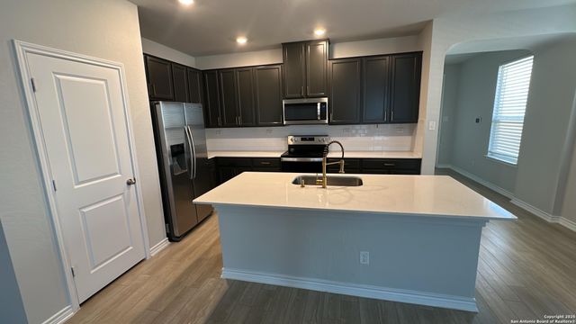 5134 Papalote, Converse, TX 78109