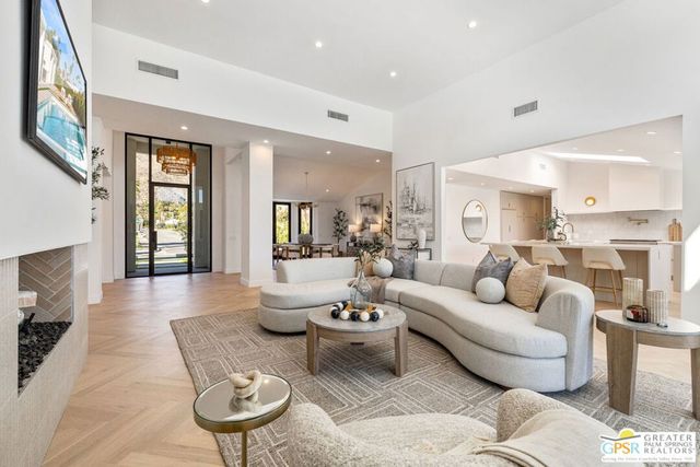 2300 S Calle Palo Fierro, Palm Springs, CA 92264