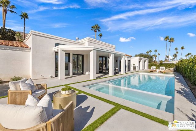 2300 S Calle Palo Fierro, Palm Springs, CA 92264