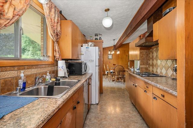 4414 S Helena St, Spokane, WA 99223