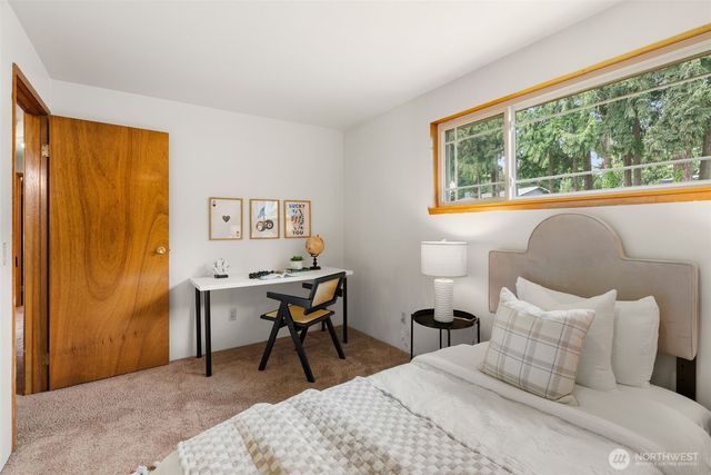 2403 185th Avenue E, Lake Tapps, WA 98391
