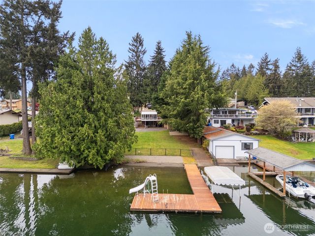 2403 185th Avenue E, Lake Tapps, WA 98391