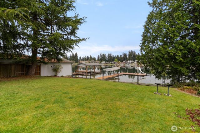 2403 185th Avenue E, Lake Tapps, WA 98391