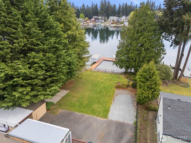 2403 185th Avenue E, Lake Tapps, WA 98391