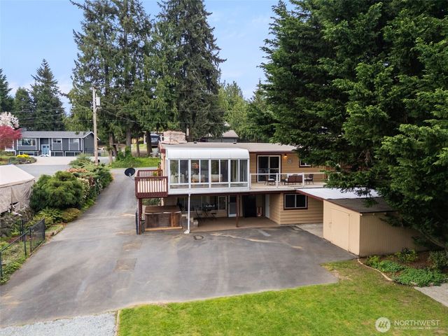 2403 185th Avenue E, Lake Tapps, WA 98391