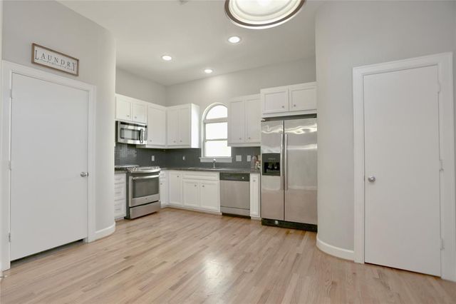 3614 Main Plaza Drive, Houston, TX 77025